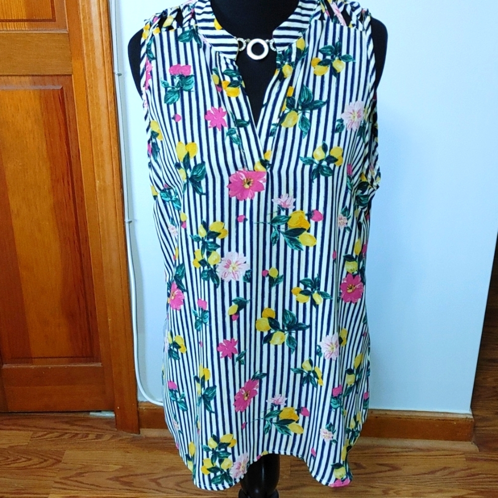 Sleeveless top